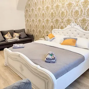 https://stylov-byt-praha-karln.praguehotelsweb.com